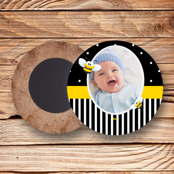 Siyah Dore ve Arı Temalı Resimli Ahşap Daire Magnet