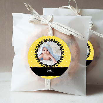 Siyah ve Sarı Çerçeve Temalı Resimli Sticker