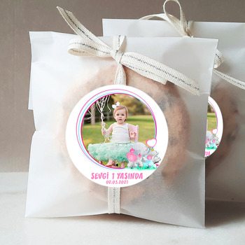 Taçlı Yavru Fil Temalı Resimli Sticker