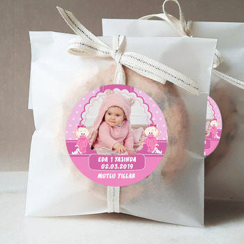 Tavşanlı Pembe Bebek Temalı Resimli Sticker