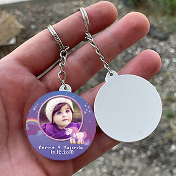 Unicorn Mor Temalı Resimli Daire Plastik Anahtarlık