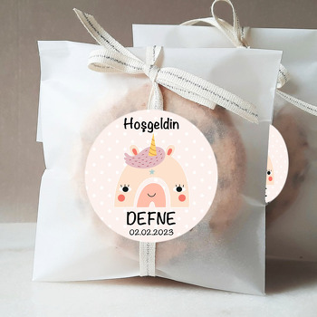 Unicorn Şeklinde Gökkuşağı Temalı Sticker