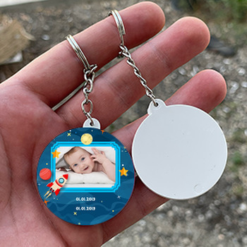 Uzay Temalı Resimli Daire Plastik Anahtarlık