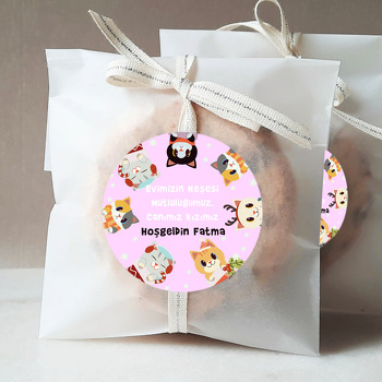 Yeni Yıl Kedileri Pembe Fon Temalı Sticker