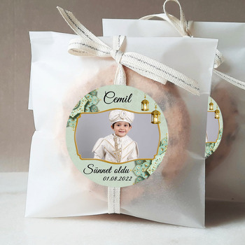 Yeşil ile Gold Mandalada Sünnet Temalı Sticker